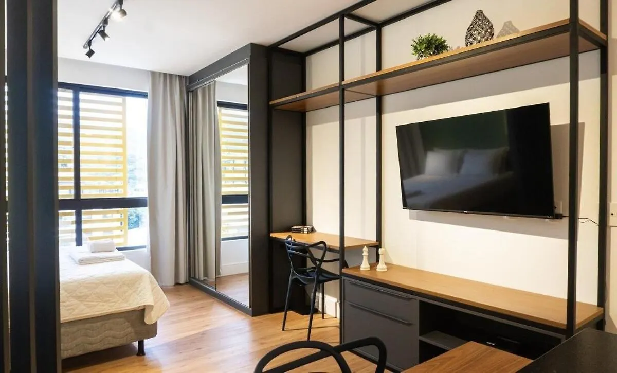 Studios Completo Com Piscina Na Cobertura Florianópolis